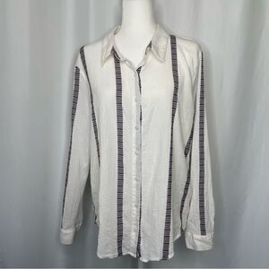 BKE Eased Long Sleeve Button Down Top size Medium